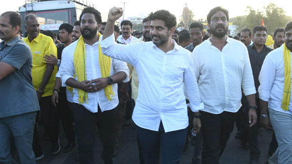 ఎన్నికల్లో గెలవలేని వ్యక్తి పాదయాత్ర ఎన్నికల్లో గెలవలేని వ్యక్తి పాదయాత్ర
