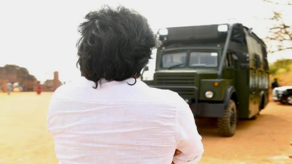 బస్సు టైర్ల కింద..