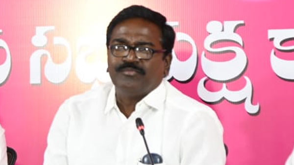 బండి సంజయ్ కళ్ళు చెక్ చేయించుకోవాలి: మంత్రి పువ్వాడ అజయ్ కుమార్