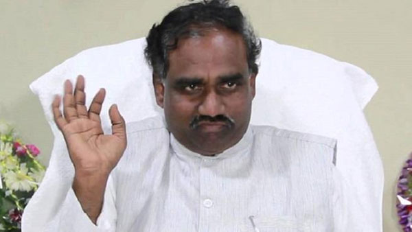 సామాజిక - ప్రాంతీయ సమీకరణాలతో