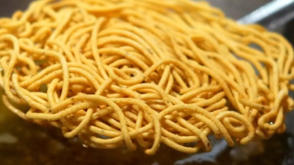 పిండివంటలను తినే విషయంలో పాటించాల్సిన పద్దతులివే