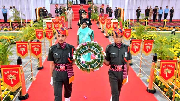 కొందరికే ఫామ్ హౌస్ లు కాదు అందరికీ, ఫామ్ లు కావాలి