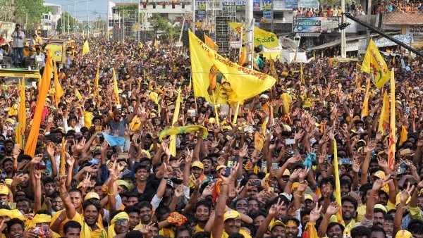 ప్రజల భద్రత దృష్ట్యా సభలు, ర్యాలీలు బ్యాన్ చేసిన సర్కార్ ప్రజల భద్రత దృష్ట్యా సభలు, ర్యాలీలు బ్యాన్ చేసిన సర్కార్