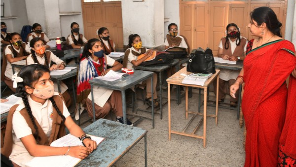 Telangana: Process of promotion and transfer of government teachers will start from January 27th Telangana: Process of promotion and transfer of government teachers will start from January 27th