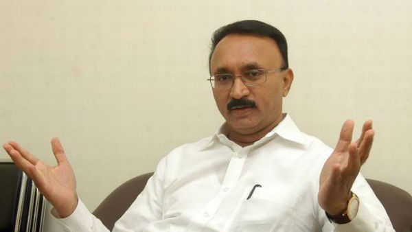  ఫ్లెక్సీలు.. బ్యానర్లతో