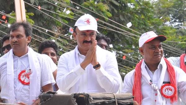 తోట చంద్రశేఖర్ జాయినింగ్..?