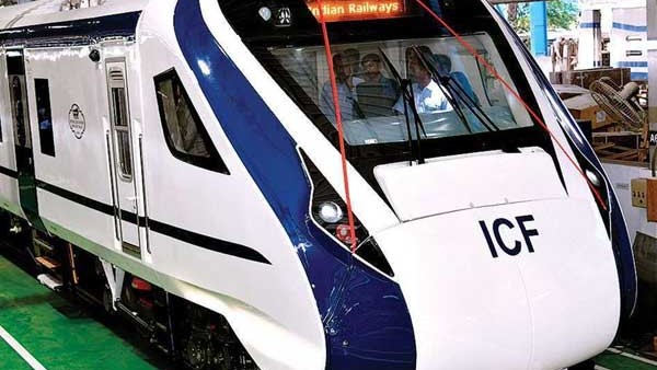 ఏఏ స్టేషన్ లలో వందే భారత్ ఎక్స్‌ప్రెస్‌ ఆగుతుందంతే 