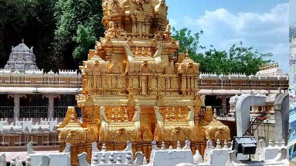 కనకదుర్గ అమ్మవారి మూలవిరాట్ వీడియో వైరల్ కనకదుర్గ అమ్మవారి మూలవిరాట్ వీడియో వైరల్