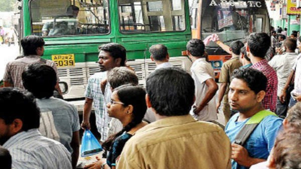 ప్రైవేట్ ట్రావెల్స్ పై కొరడా ఝుళిపించనున్న రవాణా శాఖ 