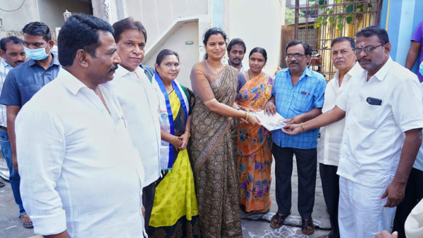 గడప గడపకు..