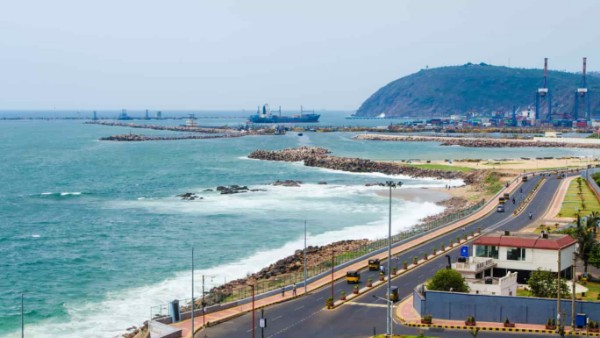 విశాఖ నగరం పై సీఎం సూచనలు