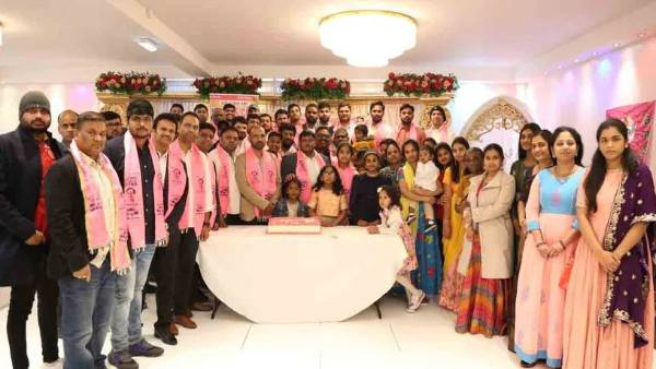 లండన్‌లో కేసీఆర్ జన్మదిన సంబరాలు