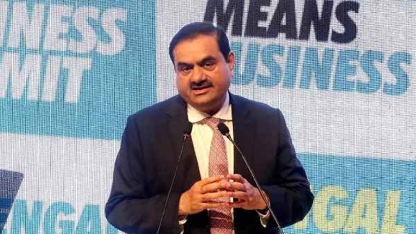 స్టాక్ మార్కెట్ లో అదానీ గ్రూప్ విలవిల .. సంపద ఆవిరి స్టాక్ మార్కెట్ లో అదానీ గ్రూప్ విలవిల .. సంపద ఆవిరి