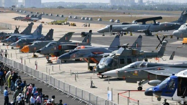 దేశీయ విమాన రంగాన్ని ప్రచారం చేస్తూ బ్రాండ్ ఇమేజ్ పెంచుకునే దిశగా ప్రదర్శన దేశీయ విమాన రంగాన్ని ప్రచారం చేస్తూ బ్రాండ్ ఇమేజ్ పెంచుకునే దిశగా ప్రదర్శన