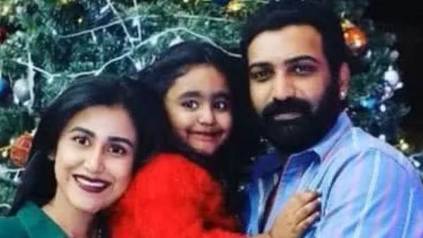 తారకరత్న జ్ఞాపకాలతో క్రుంగిపోతున్న అలేఖ్యా రెడ్డి తారకరత్న జ్ఞాపకాలతో క్రుంగిపోతున్న అలేఖ్యా రెడ్డి