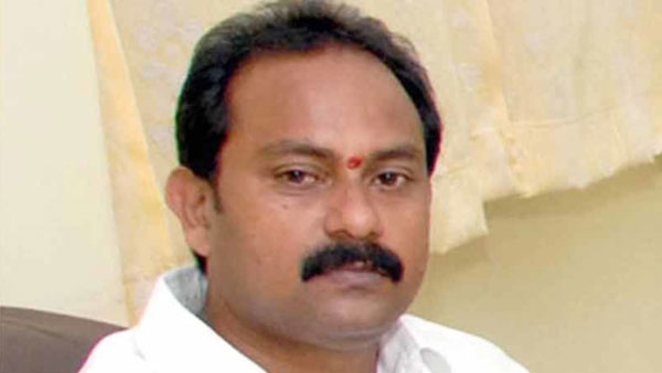 పట్టుబడుతున్న నాని