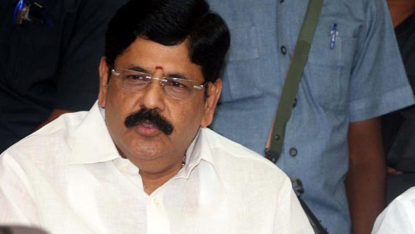 మౌనం పాటిస్తున్న ఆనం