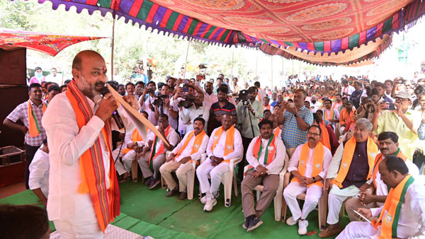 మిషన్ భగీరథ కోసం కేసీఆర్ కుటుంబం పైపుల కంపెనీలు