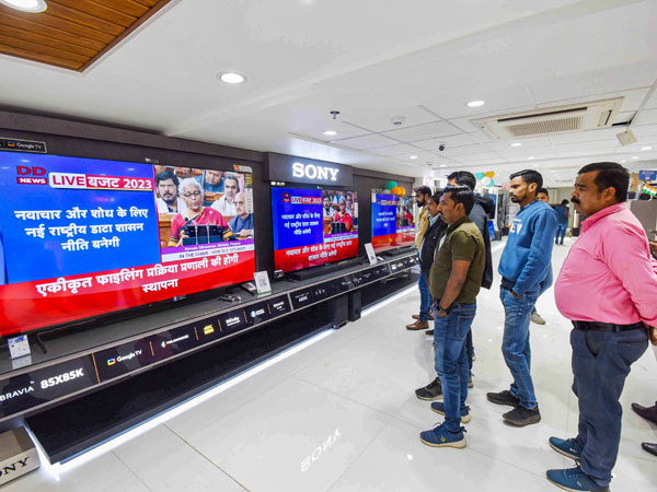 Telangana gets zero: BRS puts up poster in Hyderabad, targeting PM Modi over Union budget 2023 Telangana gets zero: BRS puts up poster in Hyderabad, targeting PM Modi over Union budget 2023