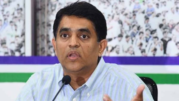 వెనక్కి వెళ్లం..