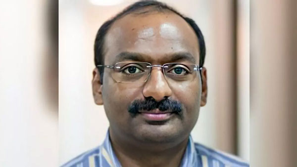 CBI Arrests Auditor Gorantla Butchi Babu in Dellhi Liquor Scam at Hyderabad CBI Arrests Auditor Gorantla Butchi Babu in Dellhi Liquor Scam at Hyderabad