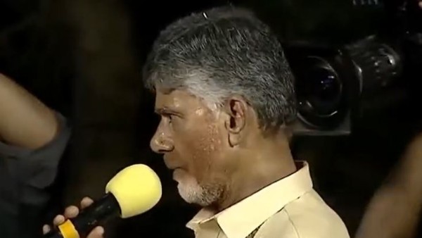 కాలి నడకన.. కాలి నడకన..