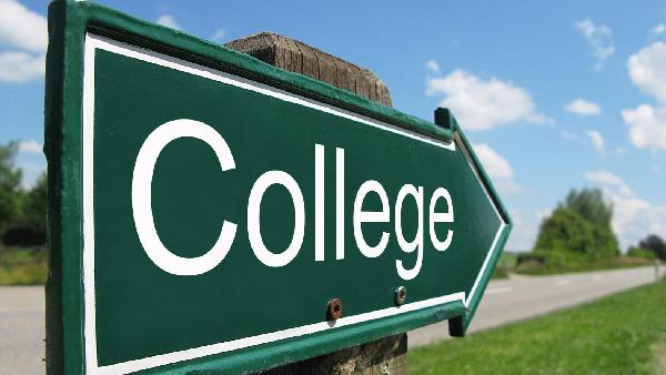 కాలేజ్ లో ఏం జరిగింది ?