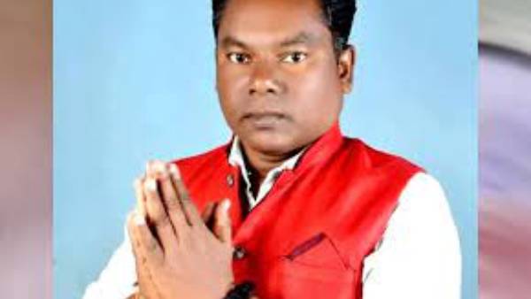 మావోయిస్టుల దాడిలో బీజేపీ నేత హతం మావోయిస్టుల దాడిలో బీజేపీ నేత హతం