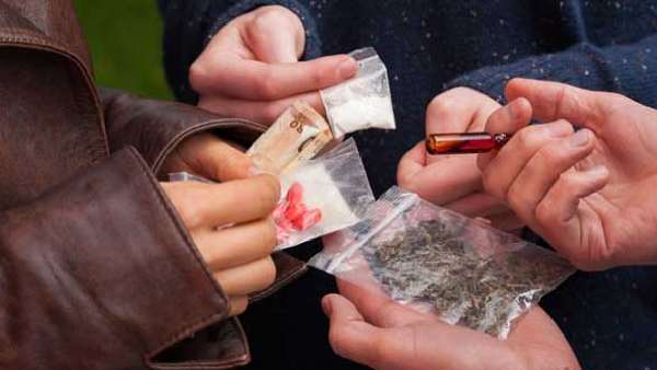 ఓరి నా టమోటో...... ఇక్కడ లాజిక్ మిస్ అయ్యింది