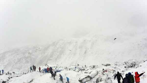 హిమాలయాల పరిసర ప్రాంతాల్లో భూకంపాల ఛాన్స్ 