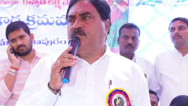 మీ నాన్న పేరు చెడగొట్టకు షర్మిల