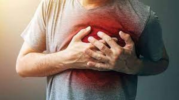 ఆస్పత్రికి వెళ్ళే లోపే యువకుడు మృతి ఆస్పత్రికి వెళ్ళే లోపే యువకుడు మృతి