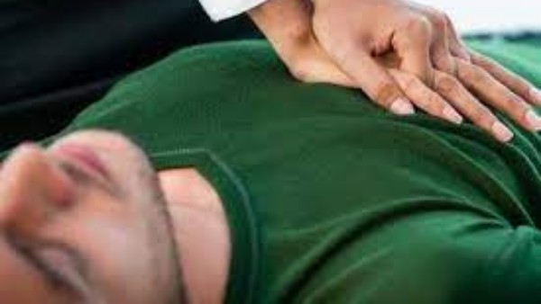 చిన్న వయసుల వాళ్లలోనూ కార్డియాక్ అరెస్ట్ లు చిన్న వయసుల వాళ్లలోనూ కార్డియాక్ అరెస్ట్ లు