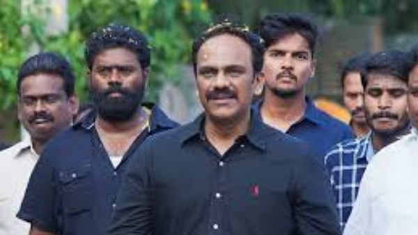  వంగవీటిపై జనసేన లీకుల వెనుక ?