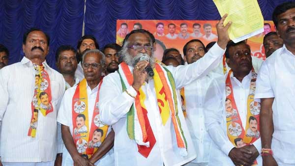 కోమటిరెడ్డి వెంకటరెడ్డి వ్యాఖ్యలతో నష్టం లేదన్న జగ్గారెడ్డి కోమటిరెడ్డి వెంకటరెడ్డి వ్యాఖ్యలతో నష్టం లేదన్న జగ్గారెడ్డి