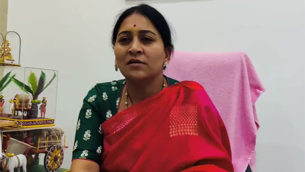 ఎమ్మెల్యే హరిప్రియతో విబేధాలు లేవన్న కవిత