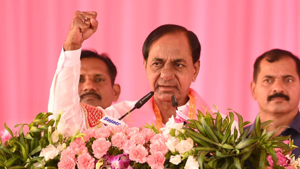 ఏం చేశారంటూ కాంగ్రెస్, బీజేపీలపై కేసీఆర్ నిప్పులు