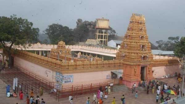 Anand Sai visits Kondagattu anjaneya swamy temple: KCR tour on 14 Feb. Anand Sai visits Kondagattu anjaneya swamy temple: KCR tour on 14 Feb.