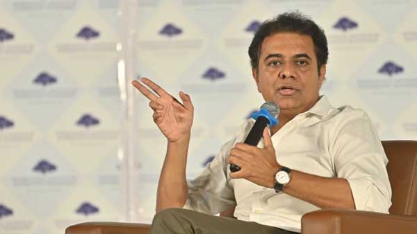  అమృత కాలం కాదు.. ఆ 'మృత' కాలం అంటూ పోస్ట్ 