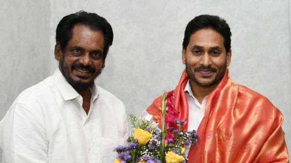 టీడీపీ ఖాతాలో.. టీడీపీ ఖాతాలో..