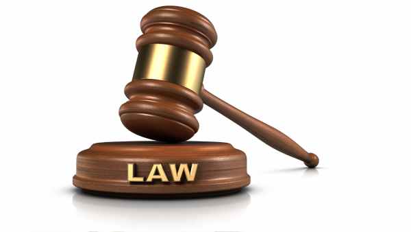 లా కాలేజ్ అబ్బాయి