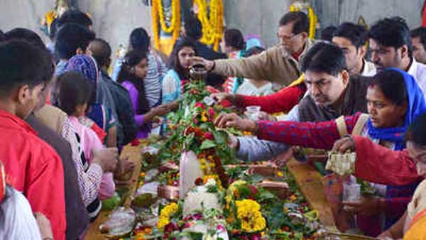 అభిషేకం చేసే విషయంలో జాగ్రత్త