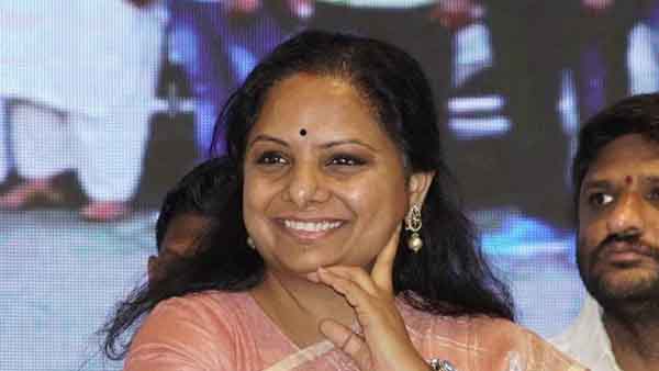 చర్చా వేదికలో పాల్గొననున్న కవిత 