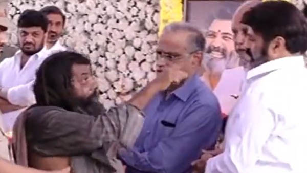 ఫిల్మ్ ఛాంబర్ వద్ద..