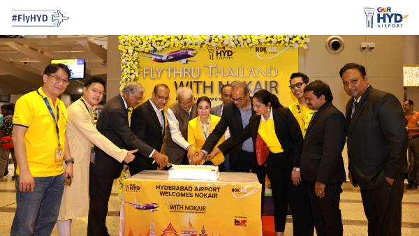 బ్యాంకాక్‌కు బోయింగ్ 737-800 విమానం