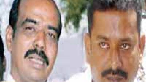 పరిటాల రవి హంతకుడు మొద్దు శీను ?