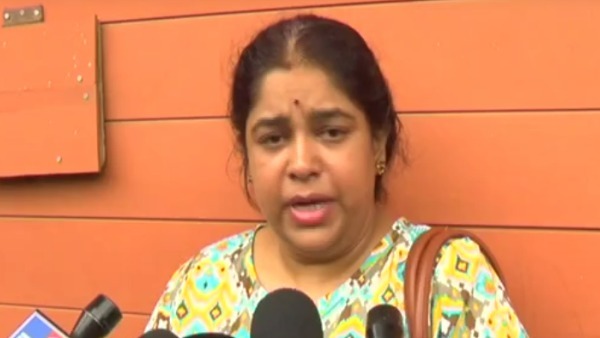 నరేష్ ఇంటిపై దాడి.. 