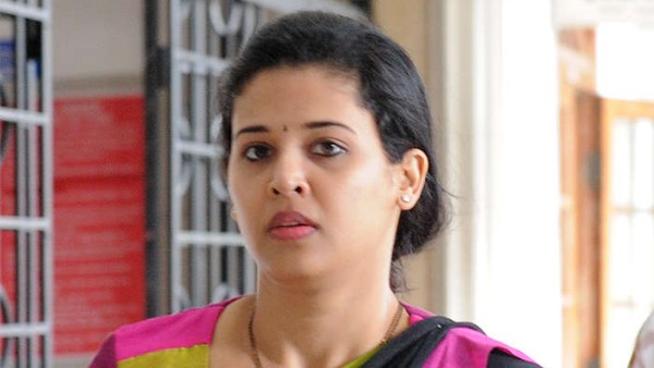  19 ఆరోపణలు..