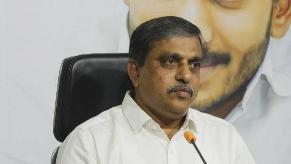 సజ్జల, వైవీతో జగన్ చర్చలు