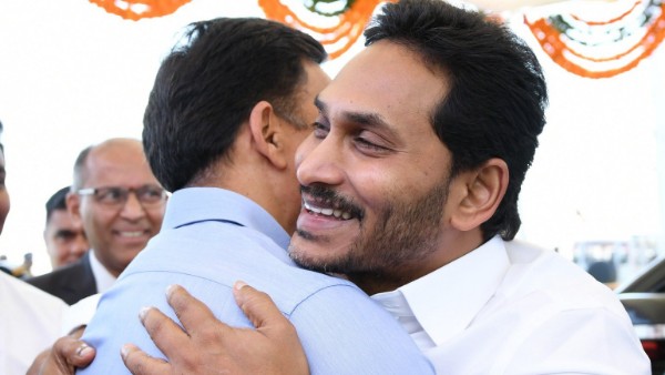  విద్య, వైద్యంలో విప్లవాత్మక మార్పులు..